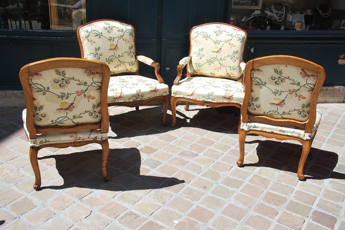 Suite  De Deux Fauteuils à La Reine Et Deux Chauffeuses D époque Louis XV-photo-6