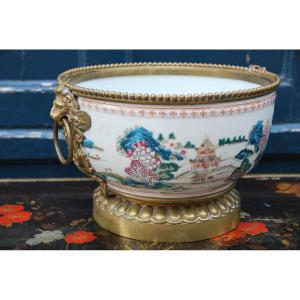 Cache Pot In Chinese Porcelain And Louis XIV Style Bronze Mount