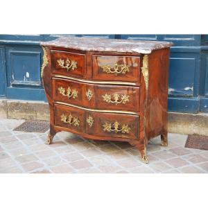 Commode Regence  Estampillée De Nicolas Berthelmi  XVIII