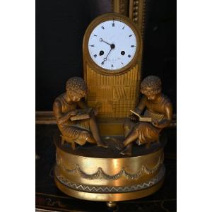 Pendule En Bronze Doré , Les Enfants à La Lecture XIX
