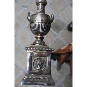 Paire de chenets en bronze argenté d époque Louis XIV