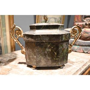 Oeufrier en tôle peinte d époque Restauration XIX