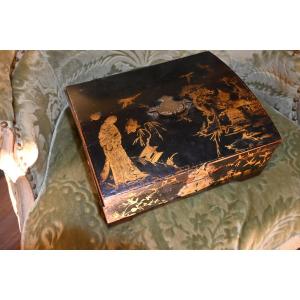 Coffret en vernis Martin , décor aux Chinois XVIII