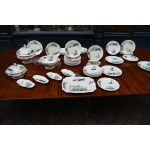 Chasse à courre  important service de table en faience de Sarguemine