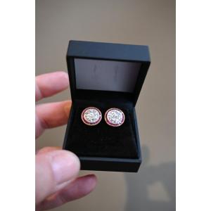 Paire de clous d oreille diamants et rubis