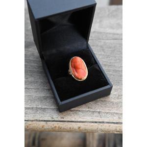 Woman's Cameo Ring In Coral XIX