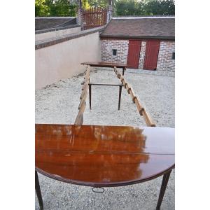 A Large And Impressive Mahogany Table, Late 18th Century