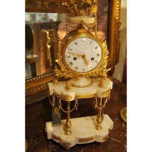 Portico Clock In White Marble And Gilt Bronze D Louis XVI Period