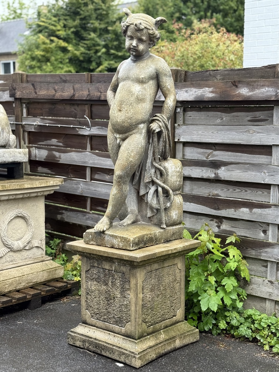Statue de jardin angelot Hermès 