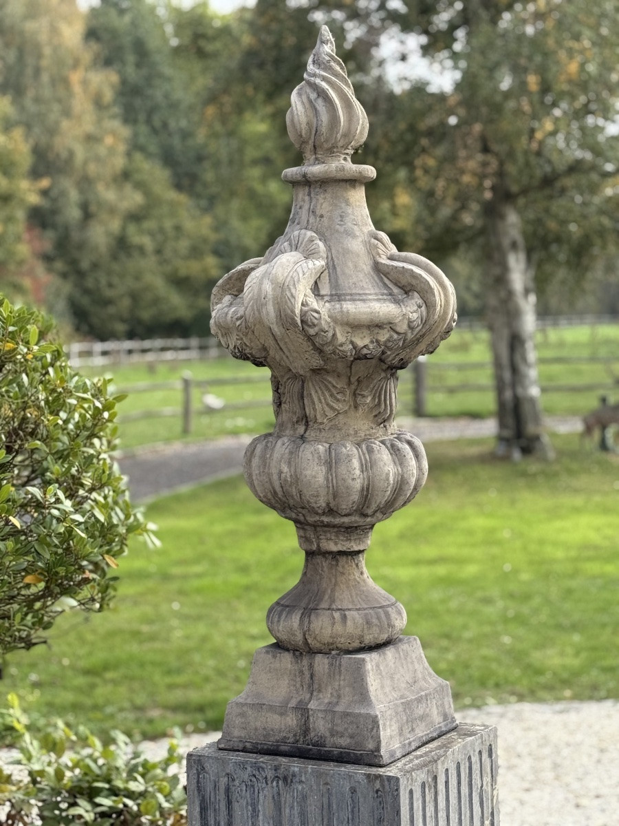 Pair Of Garden Vases -photo-3