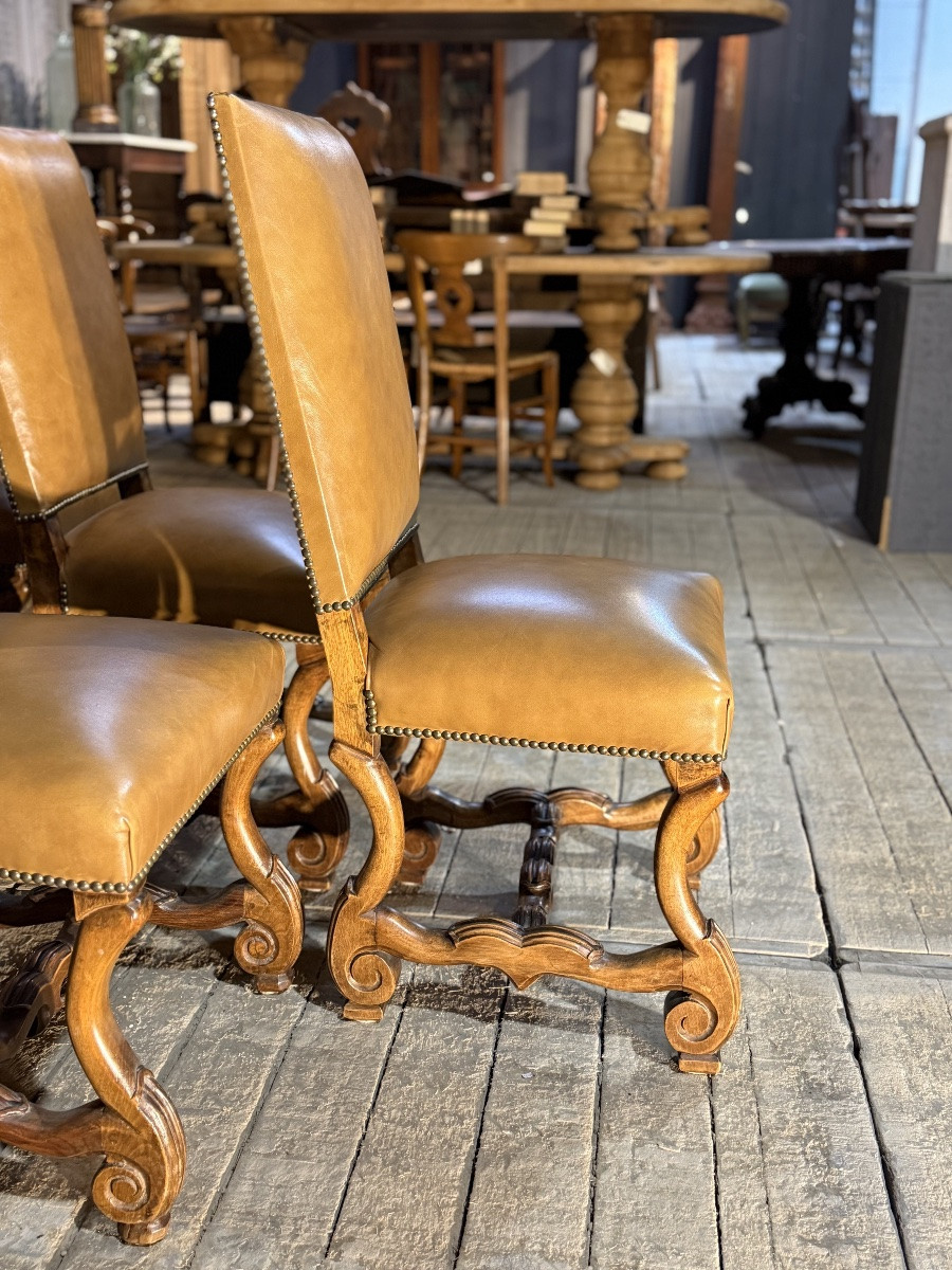 Series Of Os De Mouton Chairs In Leather-photo-8