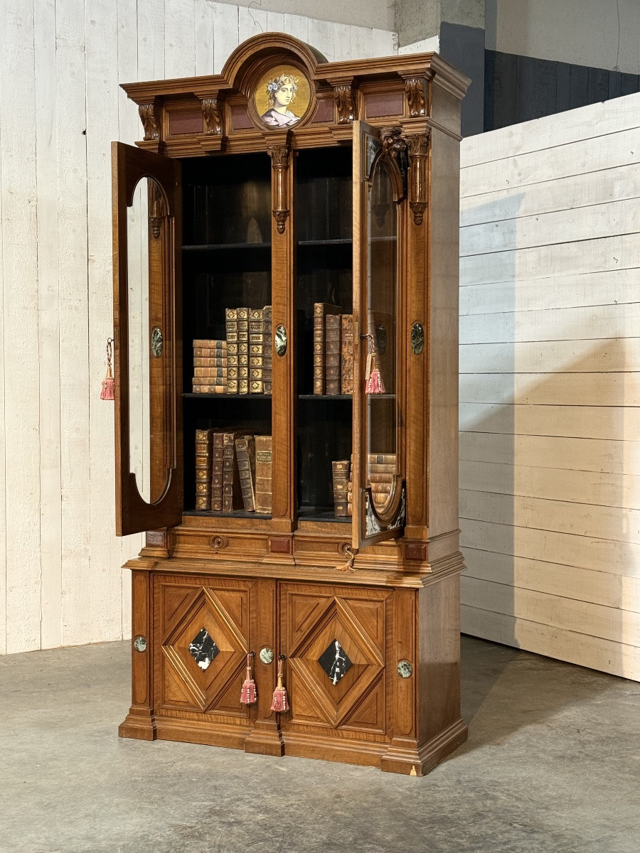 Exceptional Large Walnut Bookcase-photo-4