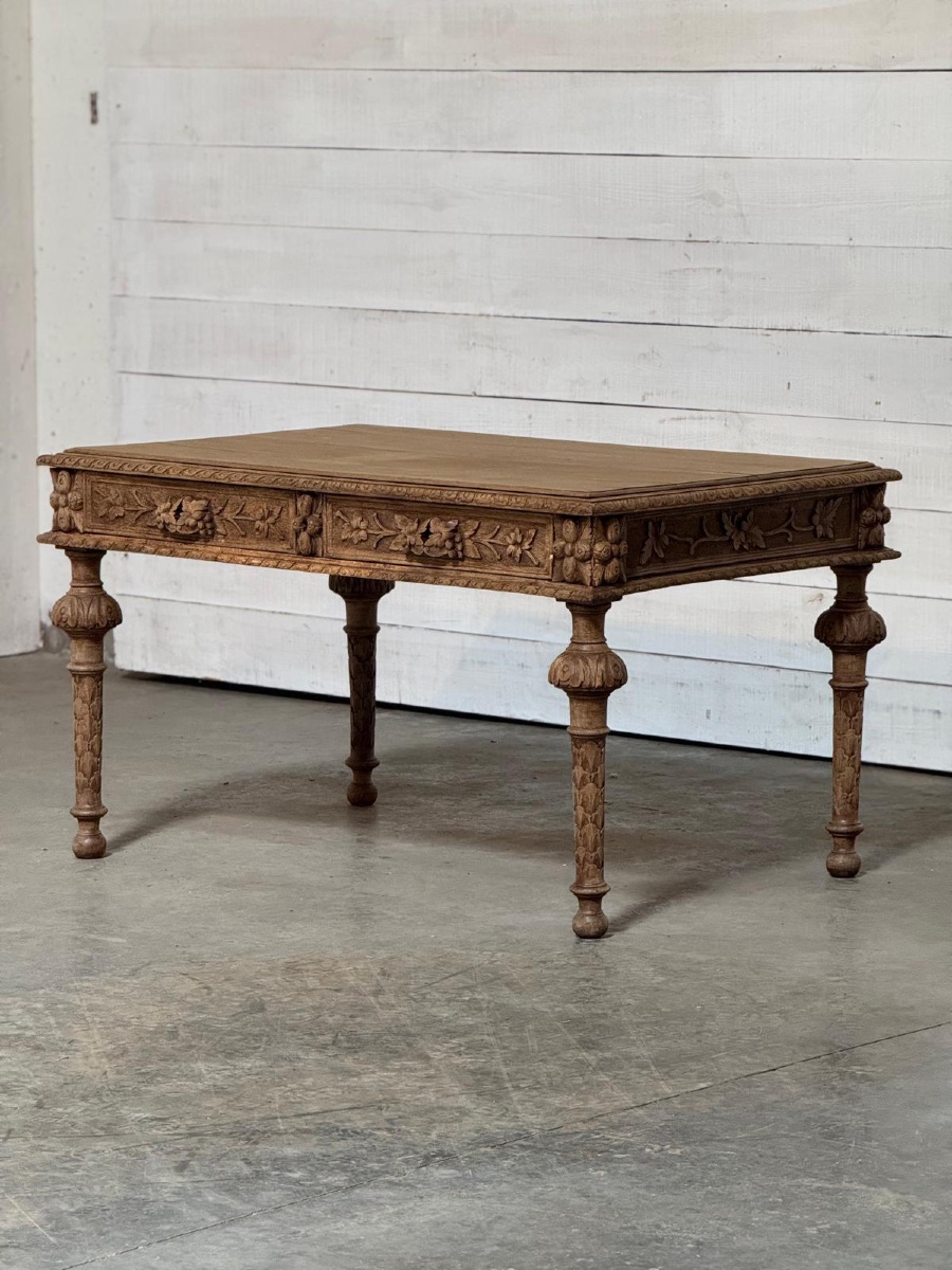 Bureau plat