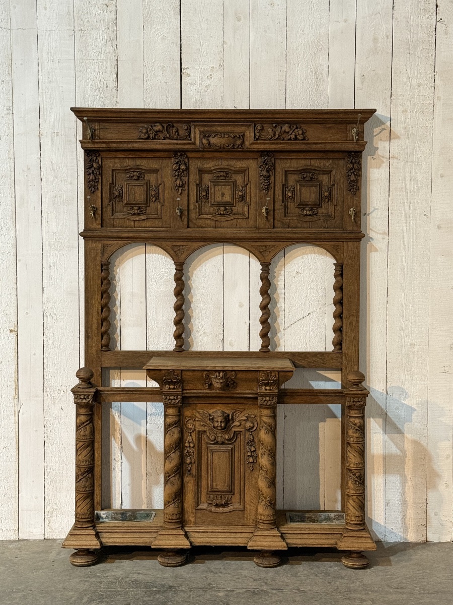Porte manteaux renaissance 
