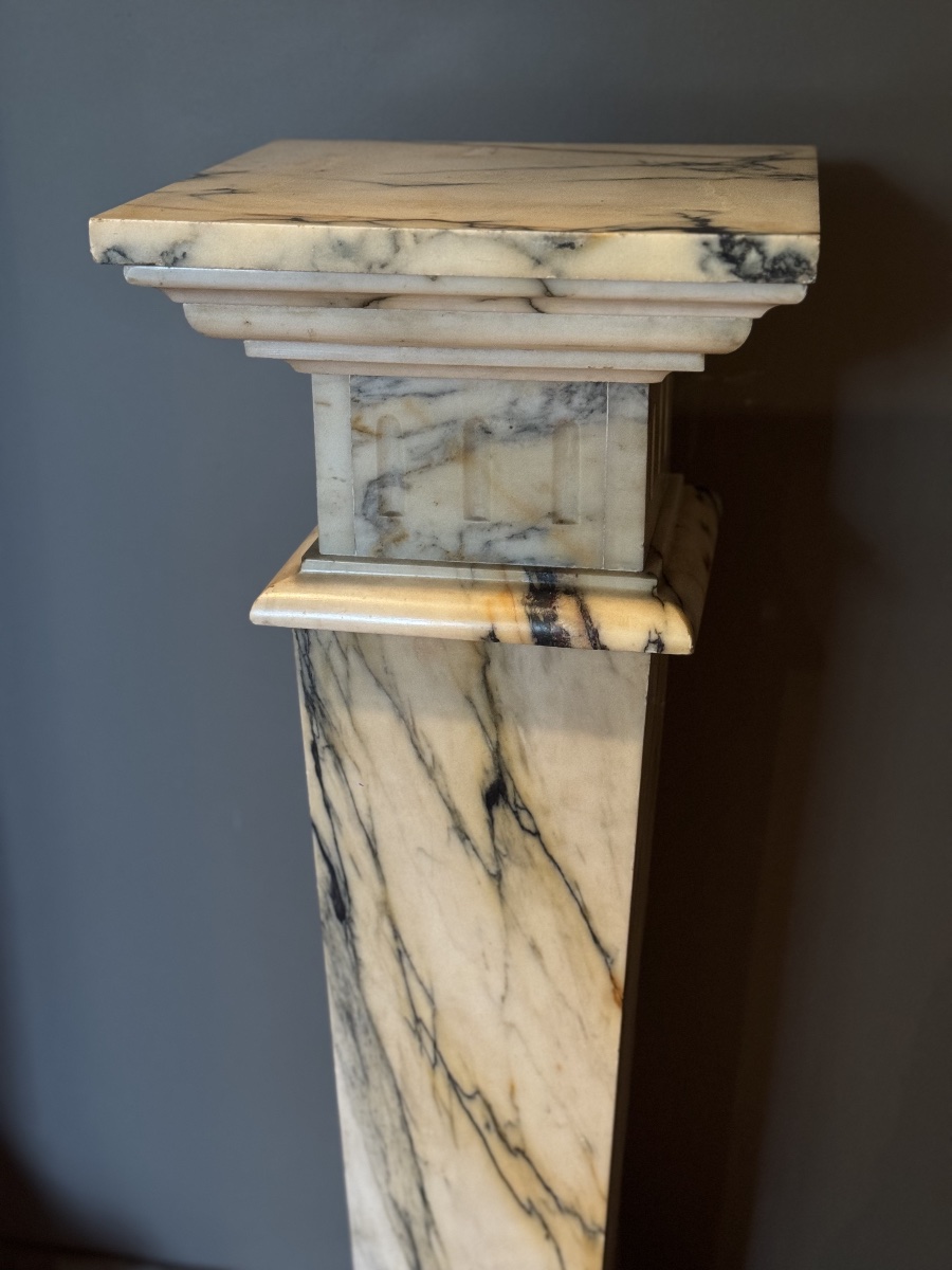 Colonne en marbre veiné -photo-6