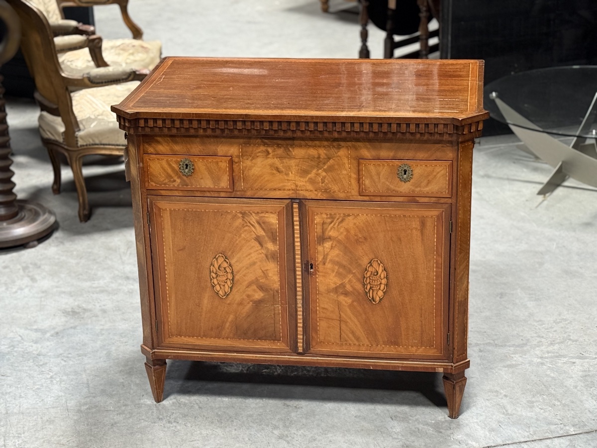 Dutch Folding Sideboard With A Cooler -photo-4