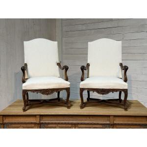 Paire de fauteuils LXV