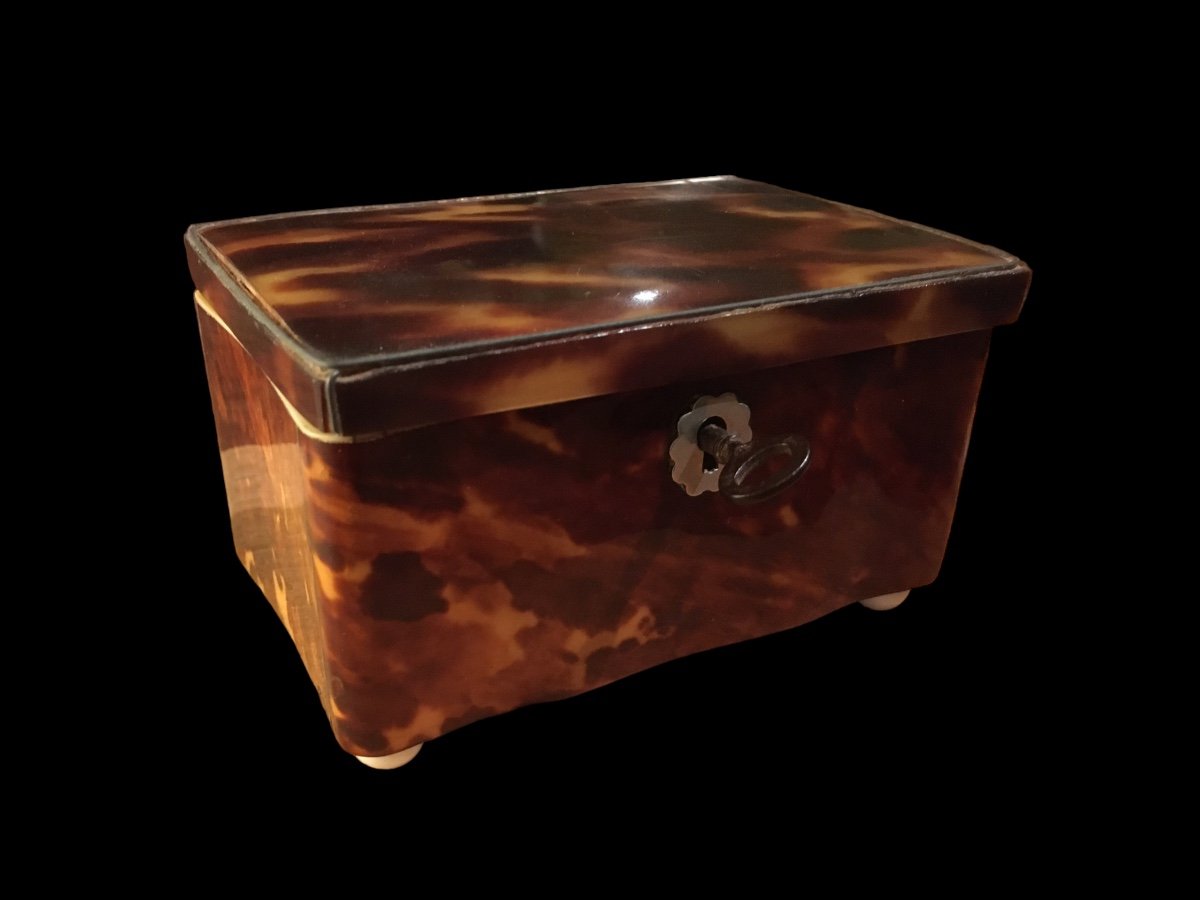 Small Tortoise Shell Box 19th Century.-photo-6