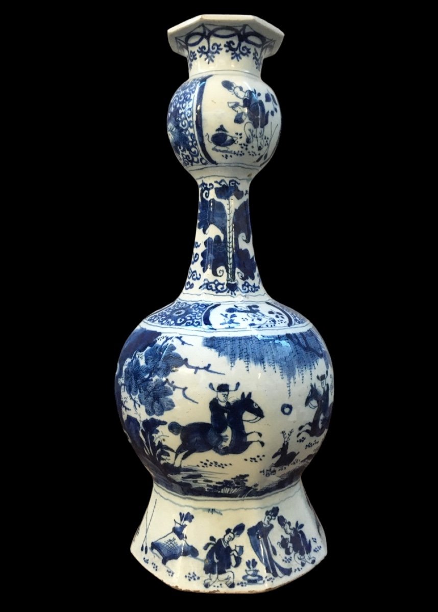 Delft Vases Dating From Around 1675. H: 46 And 42 Cm.-photo-2