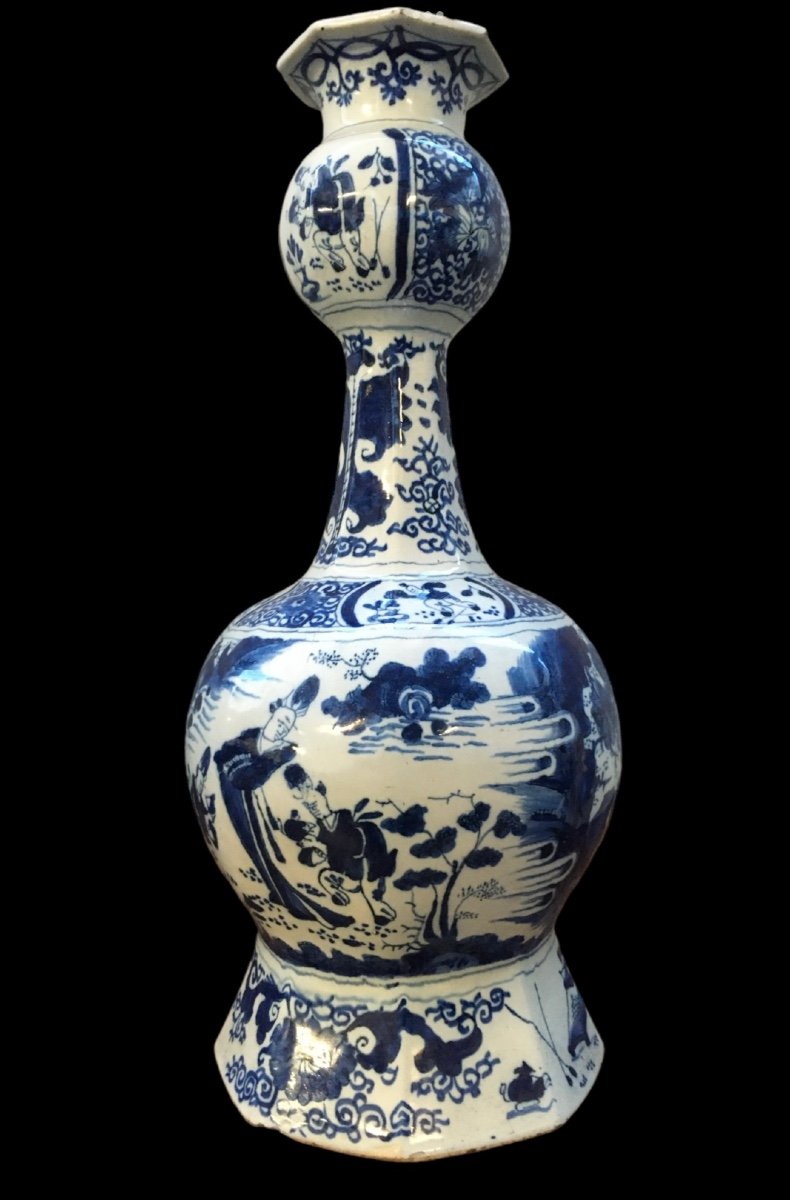 Delft Vases Dating From Around 1675. H: 46 And 42 Cm.-photo-4