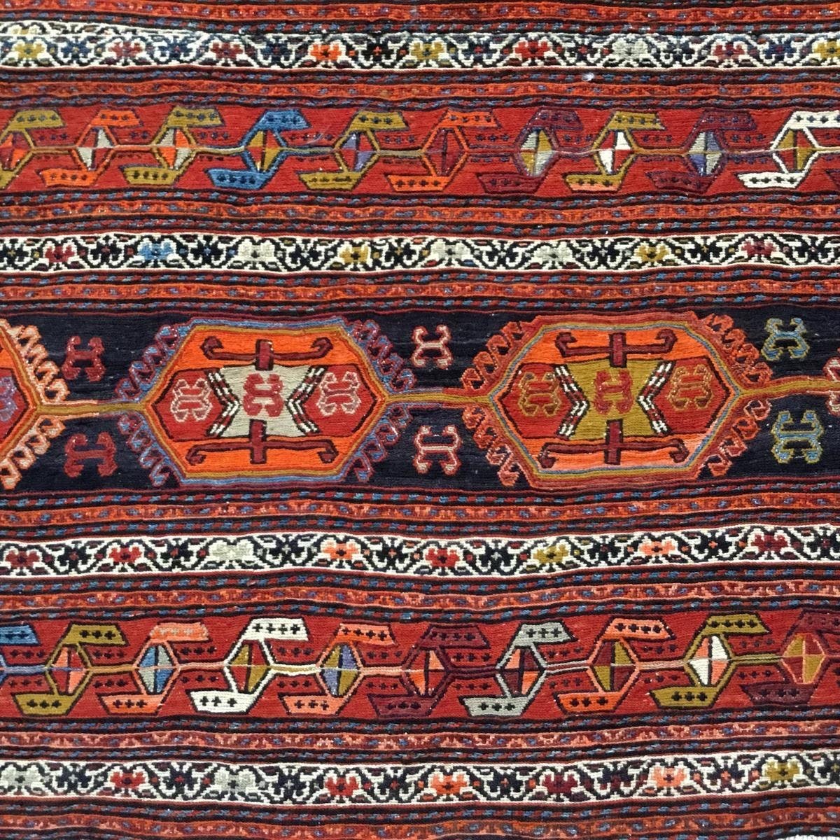 Small Ethnic Rug (142x117) Cm Multicolor.-photo-3