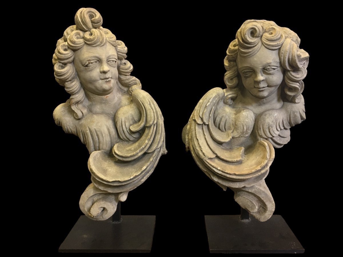 2 Magnificent Sculpted Angel Heads 17th Century 84 And 80 Cm 