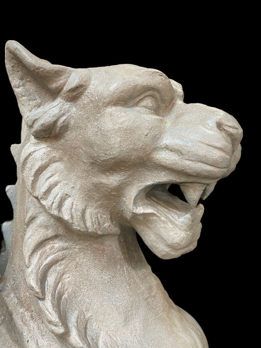 Paire De Grands Lions Ailés Mythologiques En Fonte Style Empire 20ème.-photo-3