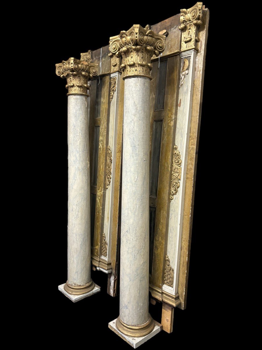 Pair Of Large Columns / Paneling With  Wooden Corinthian Capitals 18th Century.-photo-3