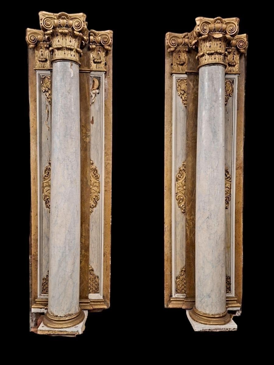 Pair Of Large Columns / Paneling With Corinthian Wooden Capitals 18th Century.