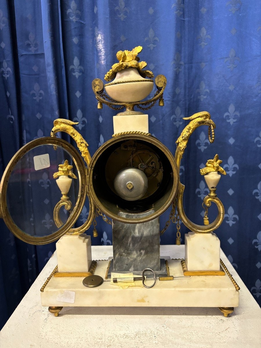 Elegant Louis XVI Style Clock, 18th Century.-photo-5