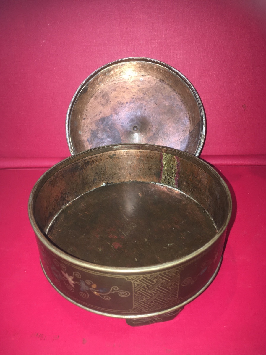 Un Boîte à Poudre Chinoise En Cuivre 17e Siècle -photo-6