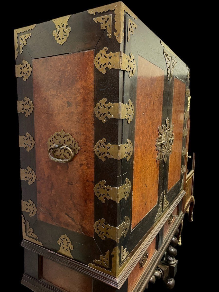 19th Century Colonial Cabinet In Ebony And Burnt Wood.-photo-3