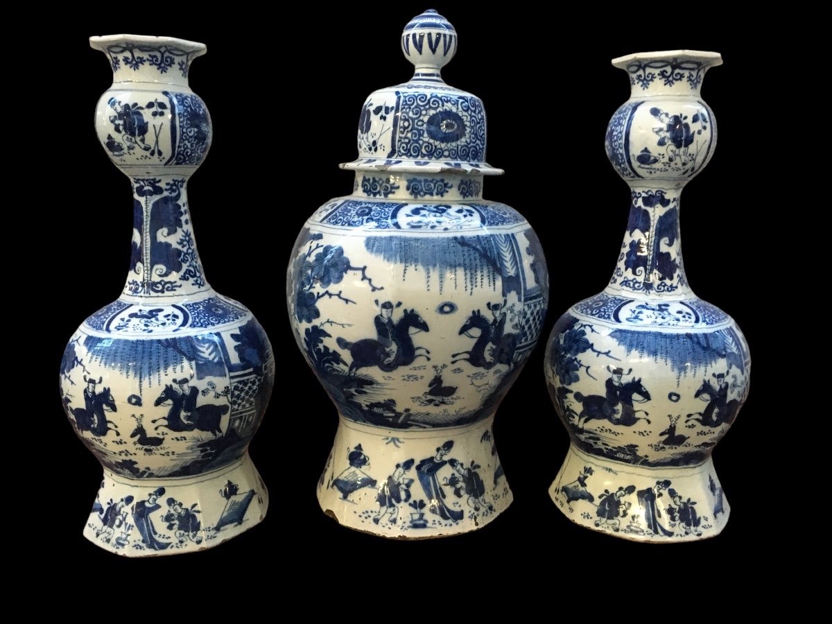 Three Delft Vases Circa 1675 H: 46 And 42 Cm -photo-7