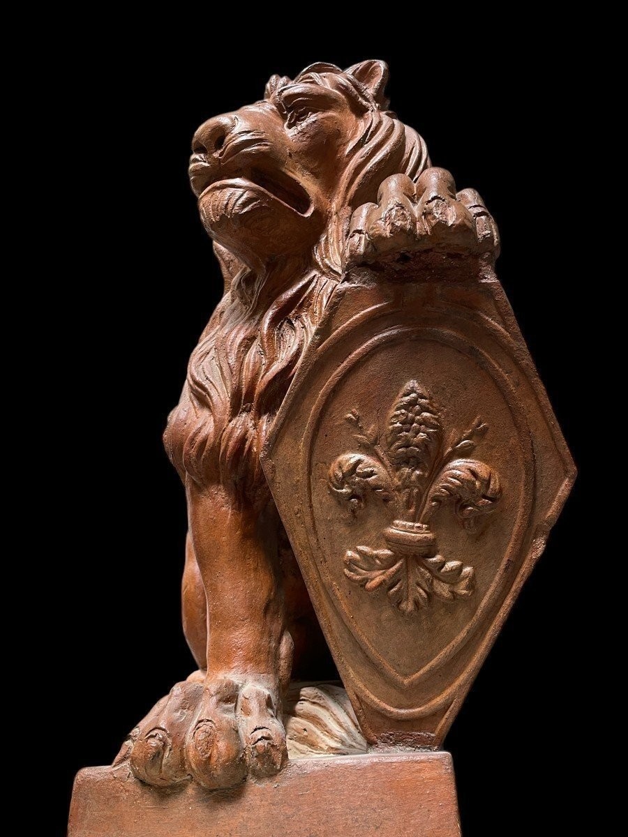 Pair Of Decorative Terracotta Lions With Shields, 1900-photo-4