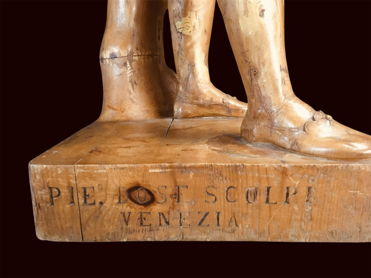 Large 19th Century Cedar Wood Sculpture -photo-8