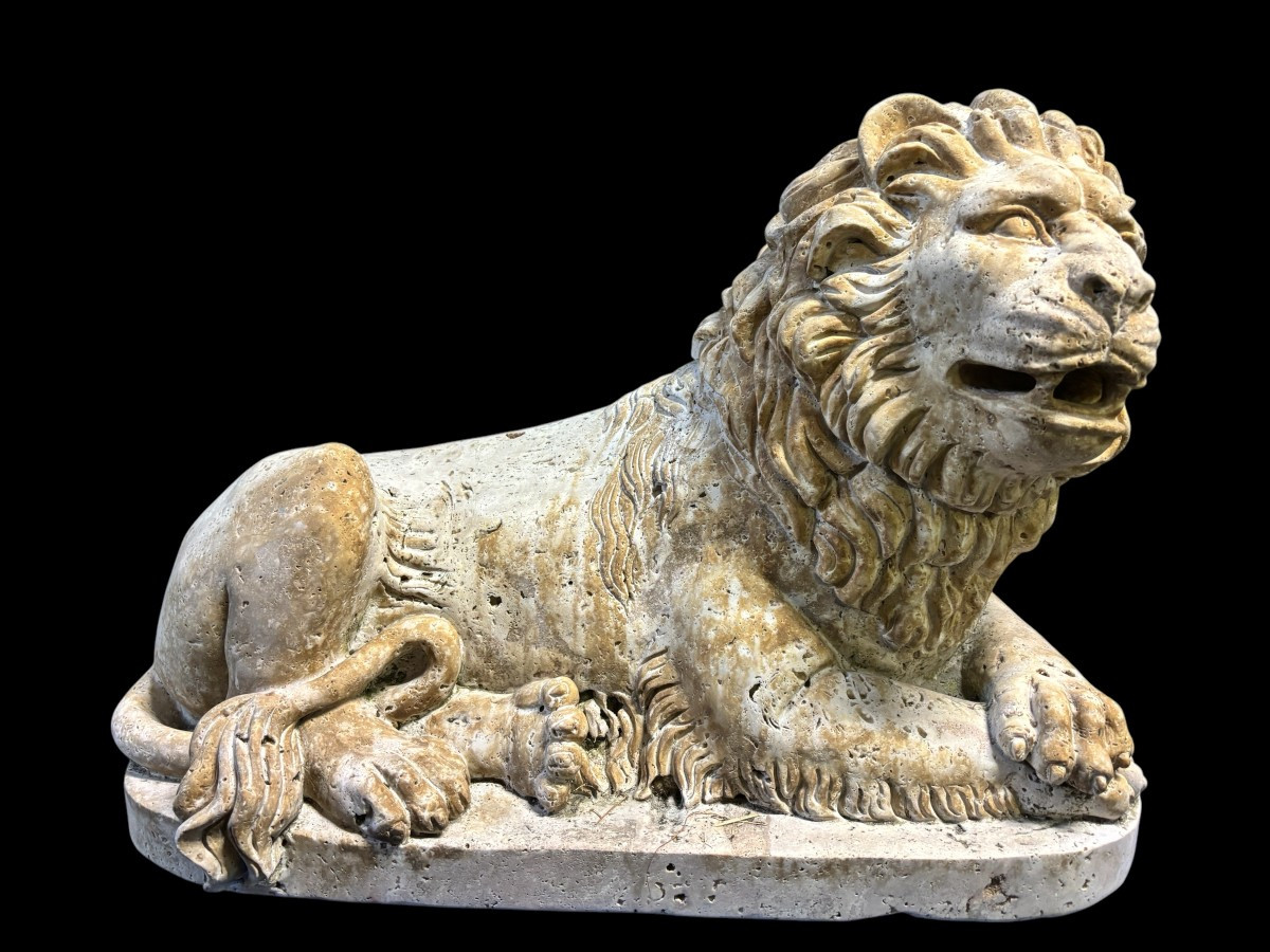 Large Renaissance Lion Sculpture In Travertine, 20th Century.-photo-8