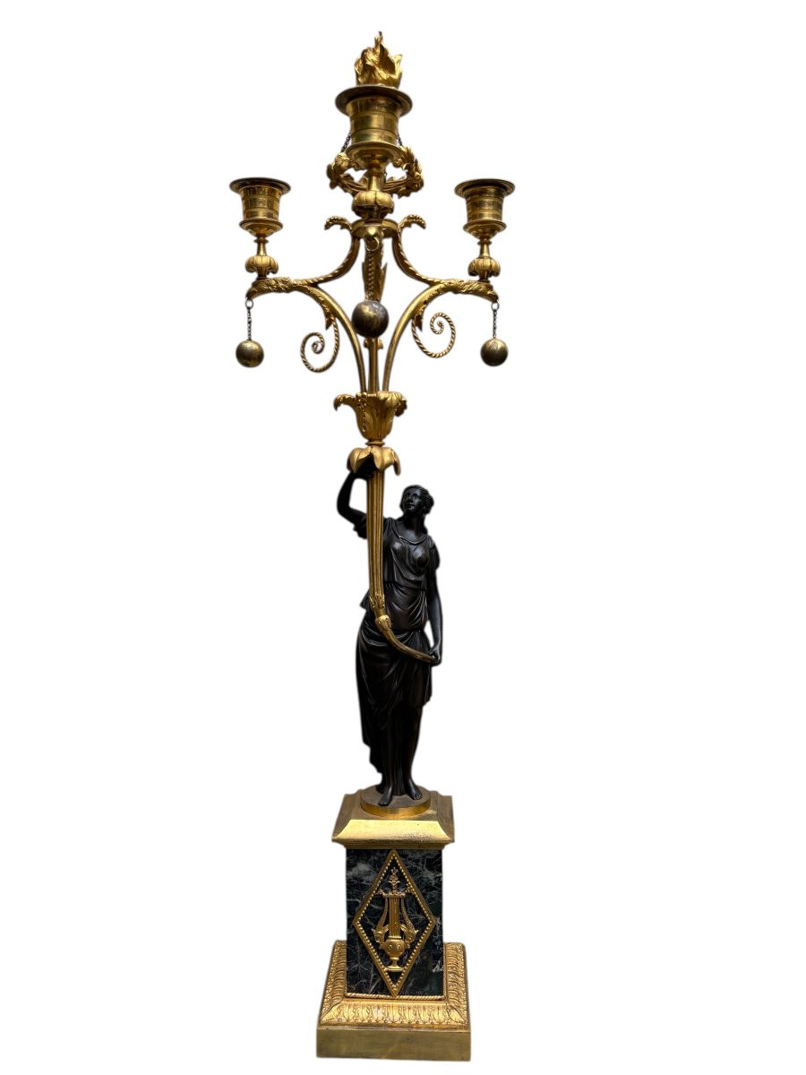 Paire De Candélabres En Bronze Ciselé , Doré et Patiné  Style Louis XVI-photo-3