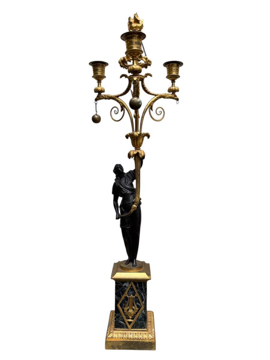 Paire De Candélabres En Bronze Ciselé , Doré et Patiné  Style Louis XVI-photo-4