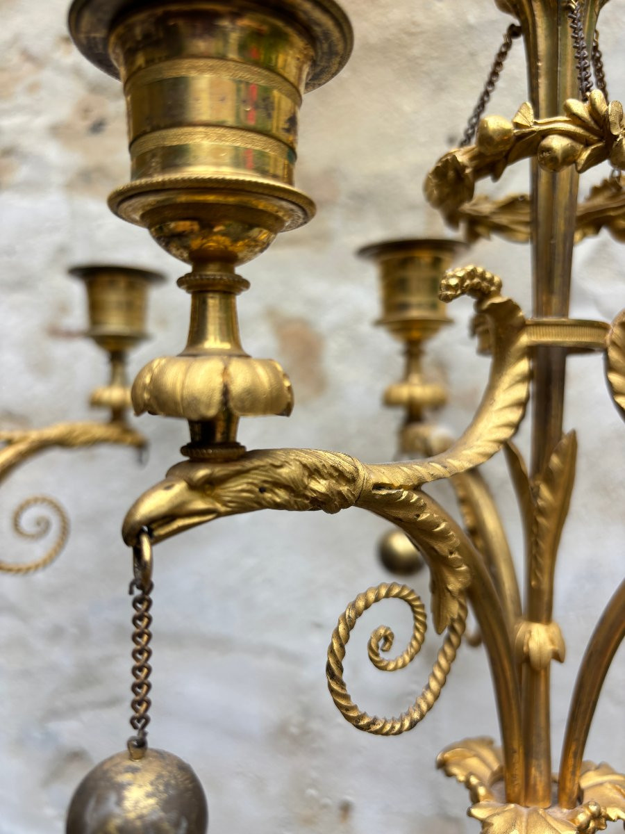 Paire De Candélabres En Bronze Ciselé , Doré et Patiné  Style Louis XVI-photo-1