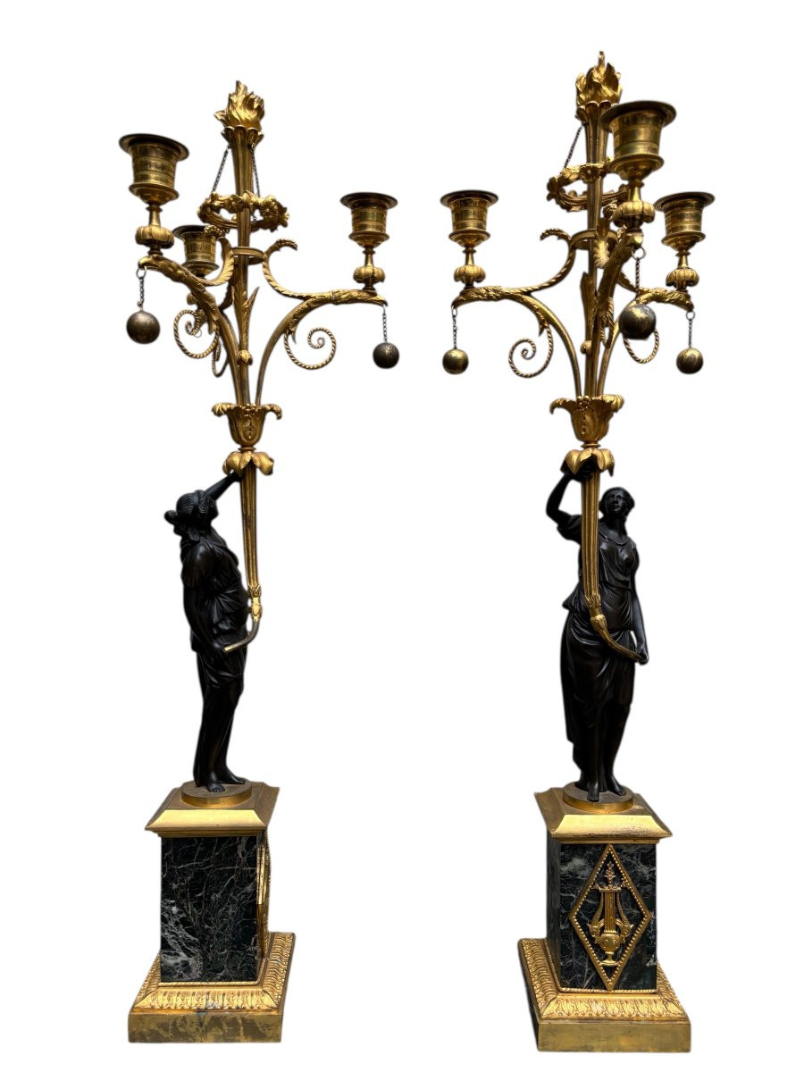 Paire De Candélabres En Bronze Ciselé , Doré et Patiné  Style Louis XVI-photo-5