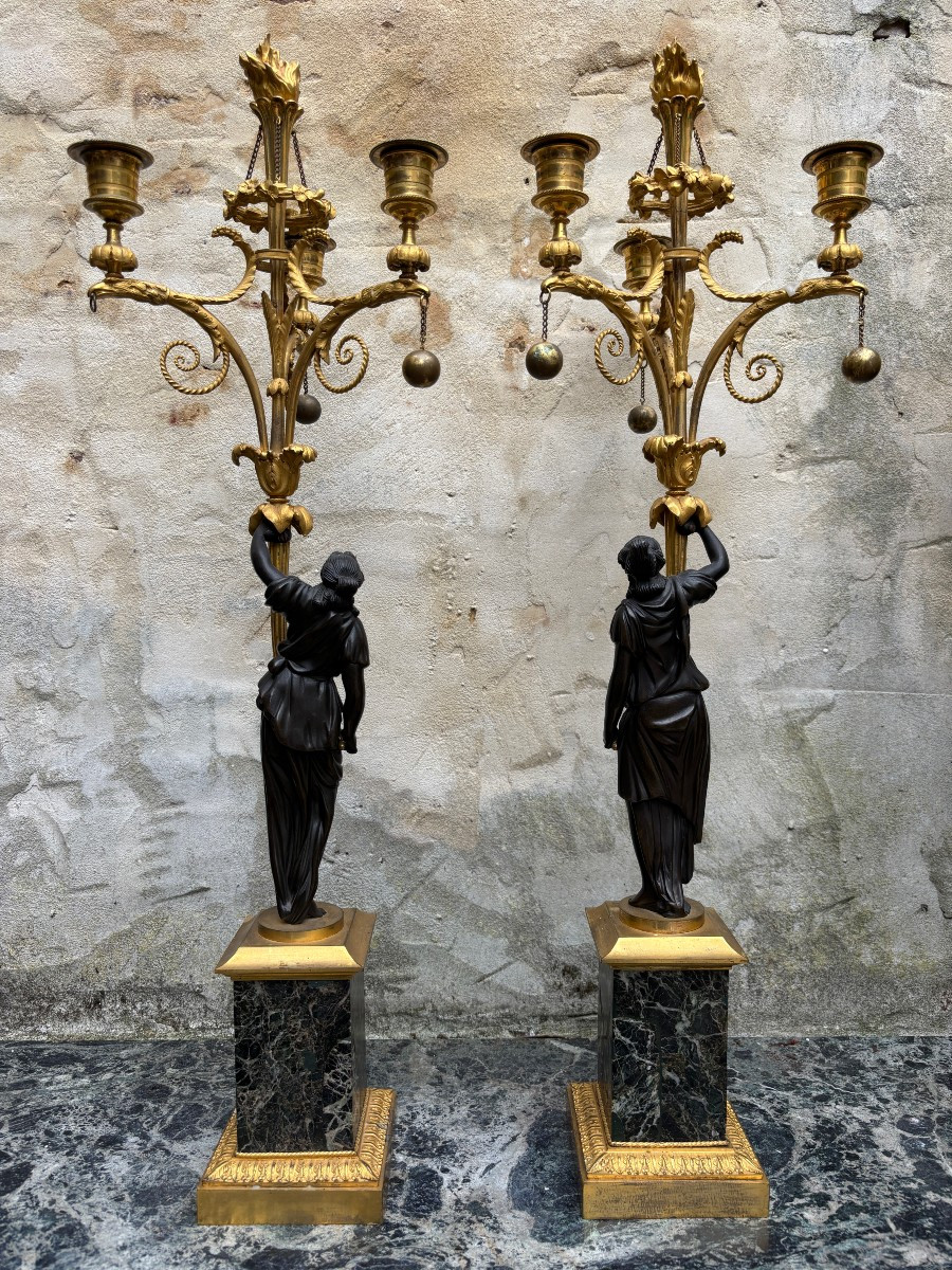 Paire De Candélabres En Bronze Ciselé , Doré et Patiné  Style Louis XVI-photo-8