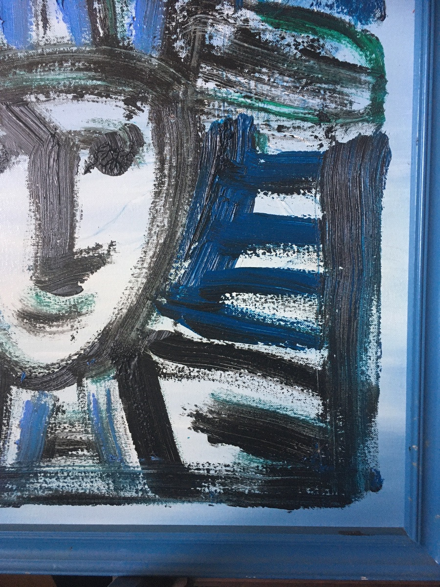 Man With Blue Summer Sun Hat.-photo-3
