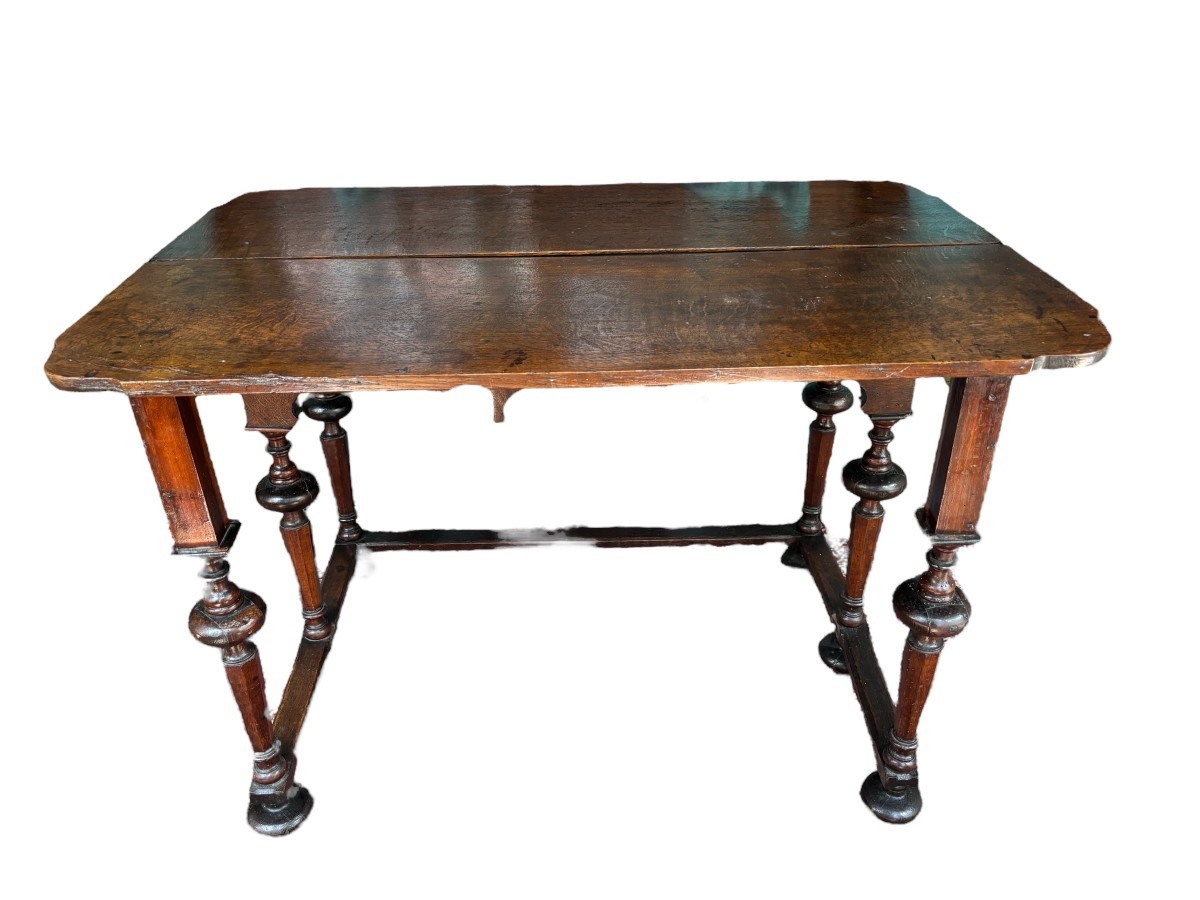 17th Century Walnut Folding Table.-photo-8