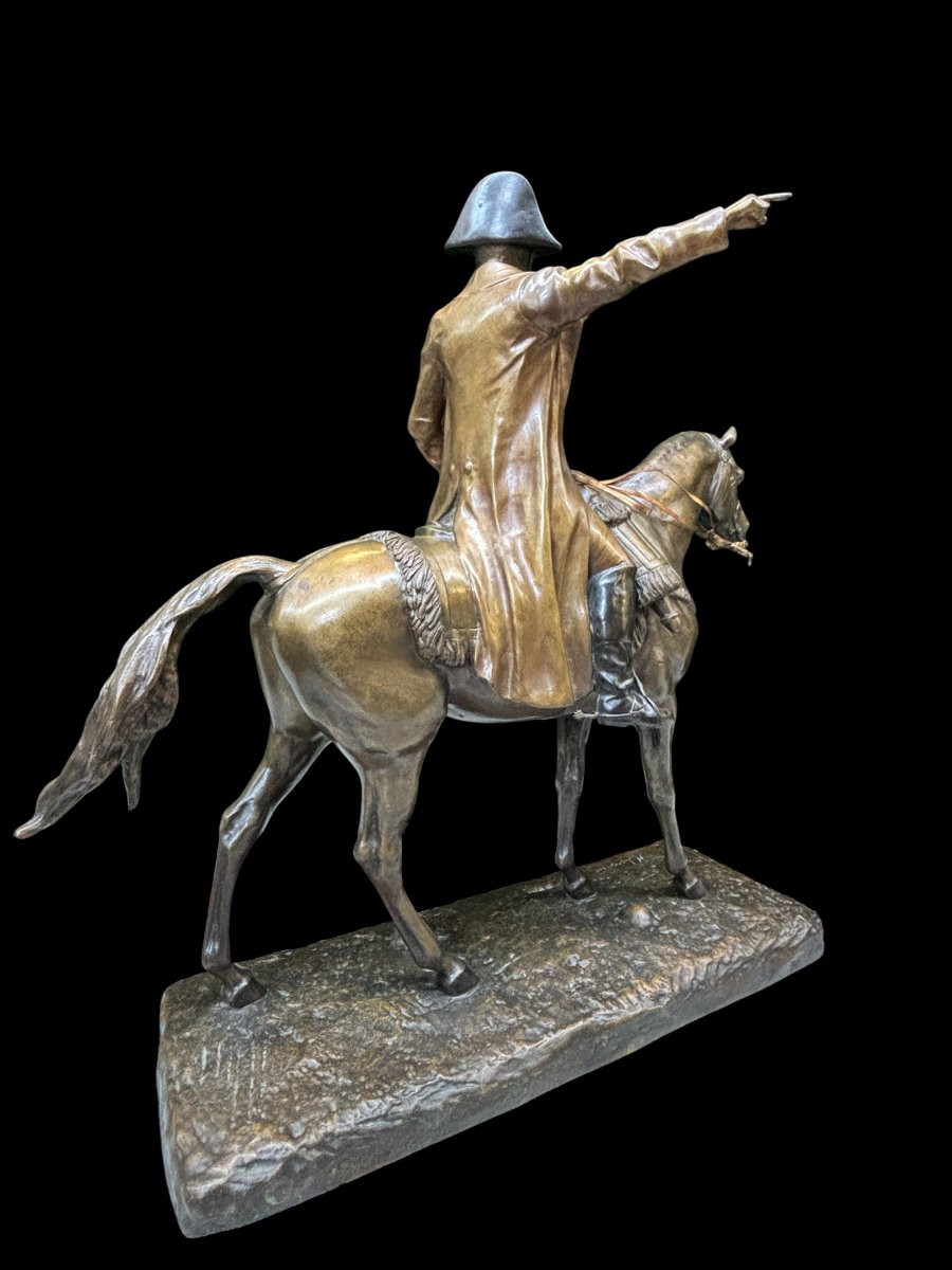 Grande sculpture en bronze " Napoléon à cheval " 19ème.( 62 cm )-photo-4