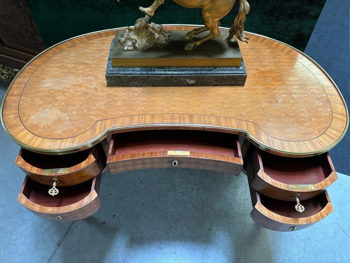 Beautiful French Louis XV Style Parquet Desk, 19th Century.-photo-4