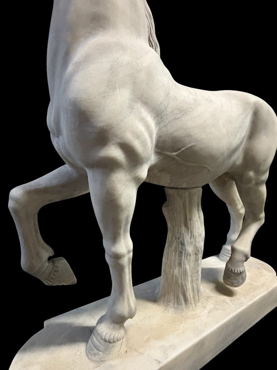 Elégante Sculpture De Cheval En Marbre Blanc 20ème.-photo-4