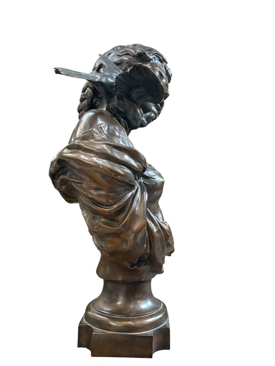 Large Elegant Bust Of A “young Woman With A Bird” In  Bronze ,19th Century (68 Cm)-photo-4