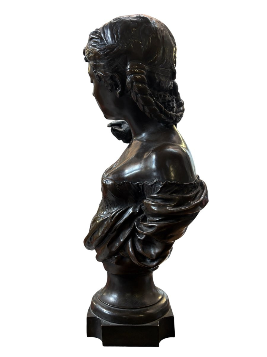 Large Elegant Bust Of A “young Woman With A Bird” In  Bronze ,19th Century (68 Cm)-photo-4