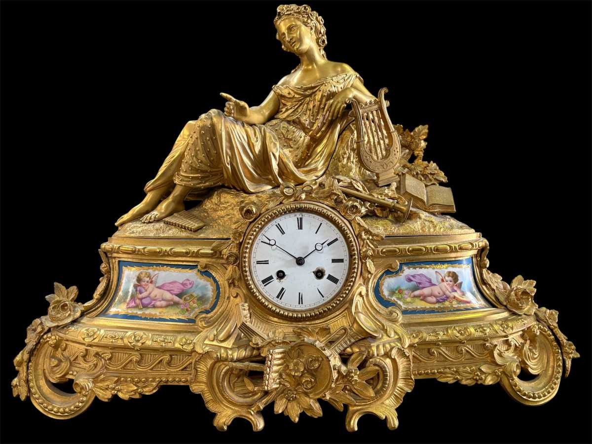Élégante pendule en bronze doré / Sèvres ,  XIXe