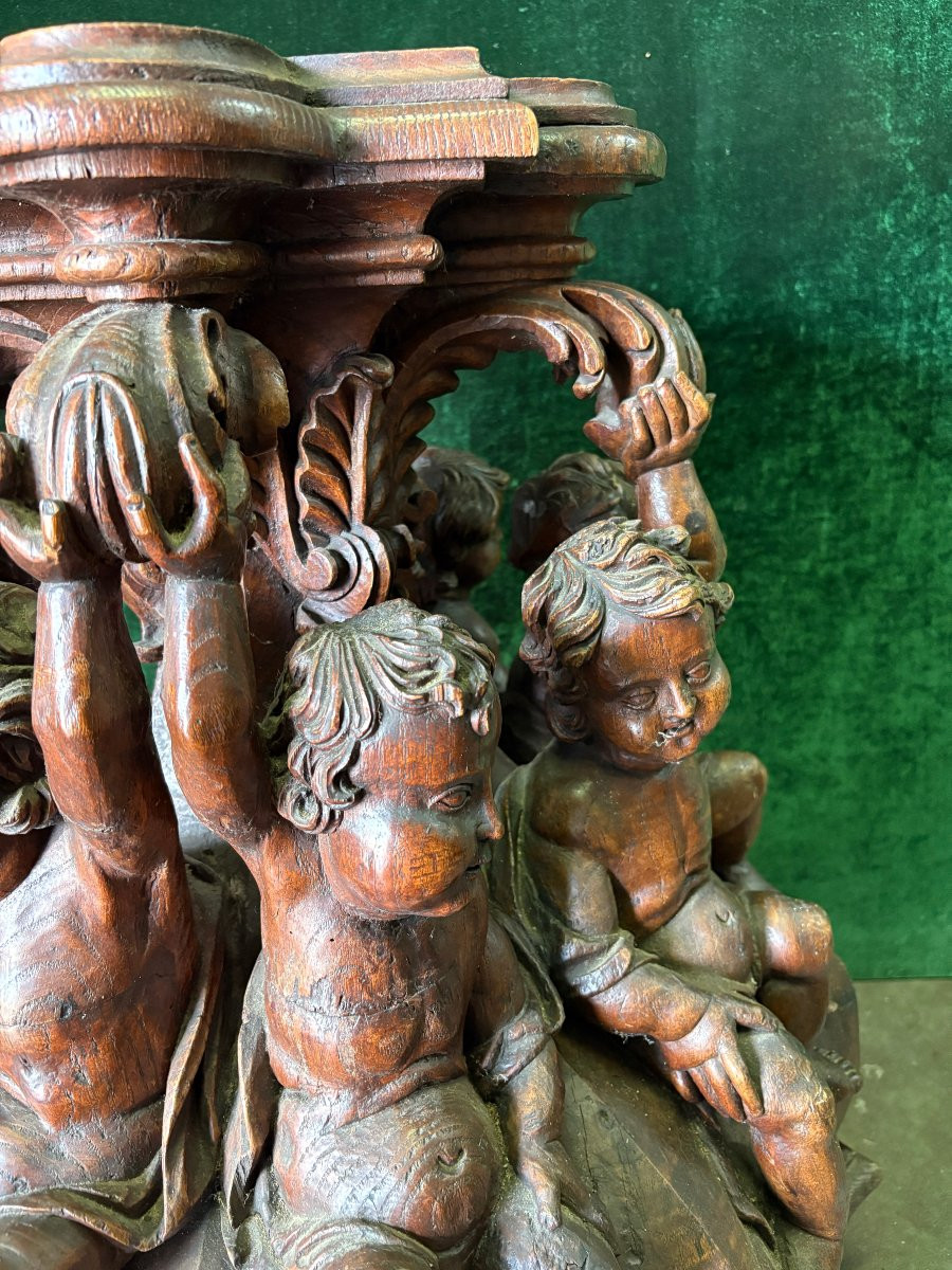 Support / socle Renaissance « 8 putti » en chêne du XVIIe siècle.-photo-3
